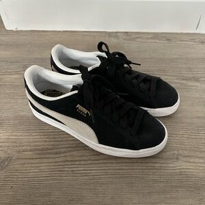 Puma Black and White Sneakers Suede Classic